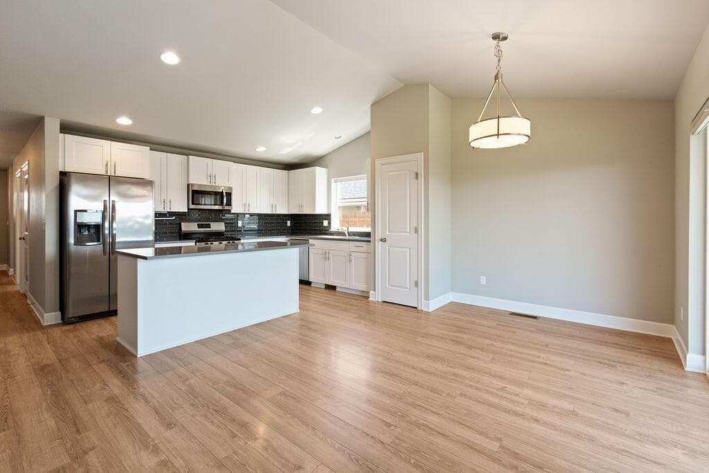 Photo of 1729 NE 3rd Court 14 of 41