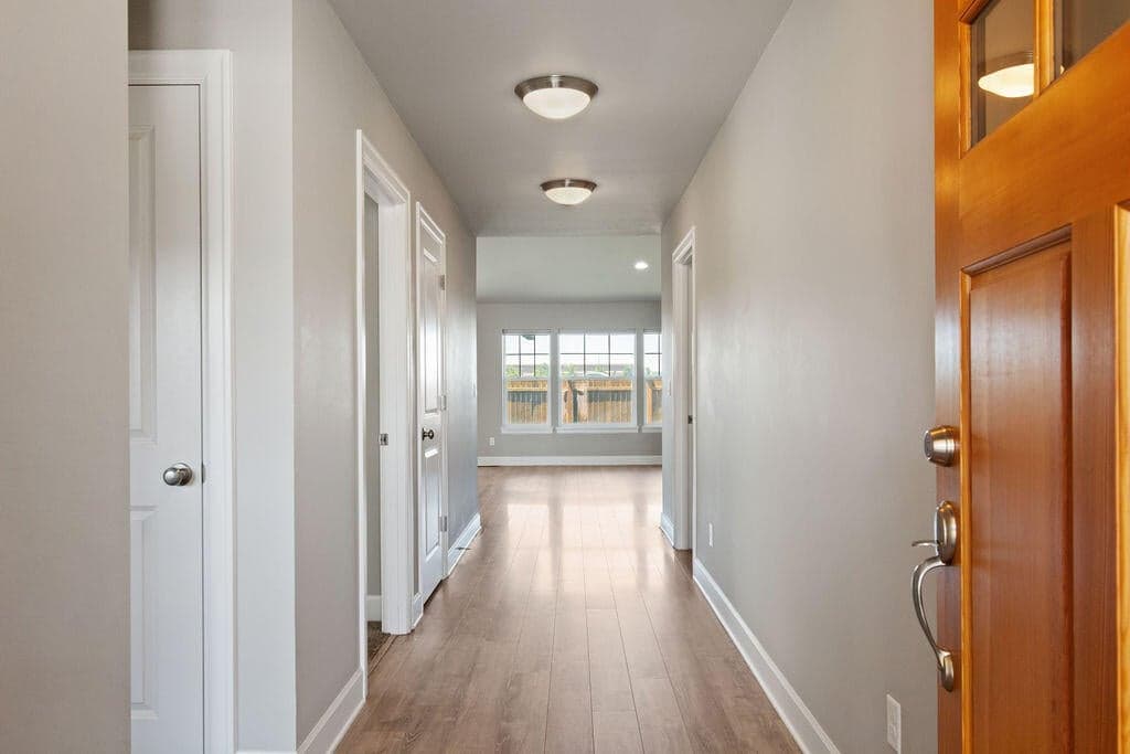 Photo of 1729 3rd 4 of 41