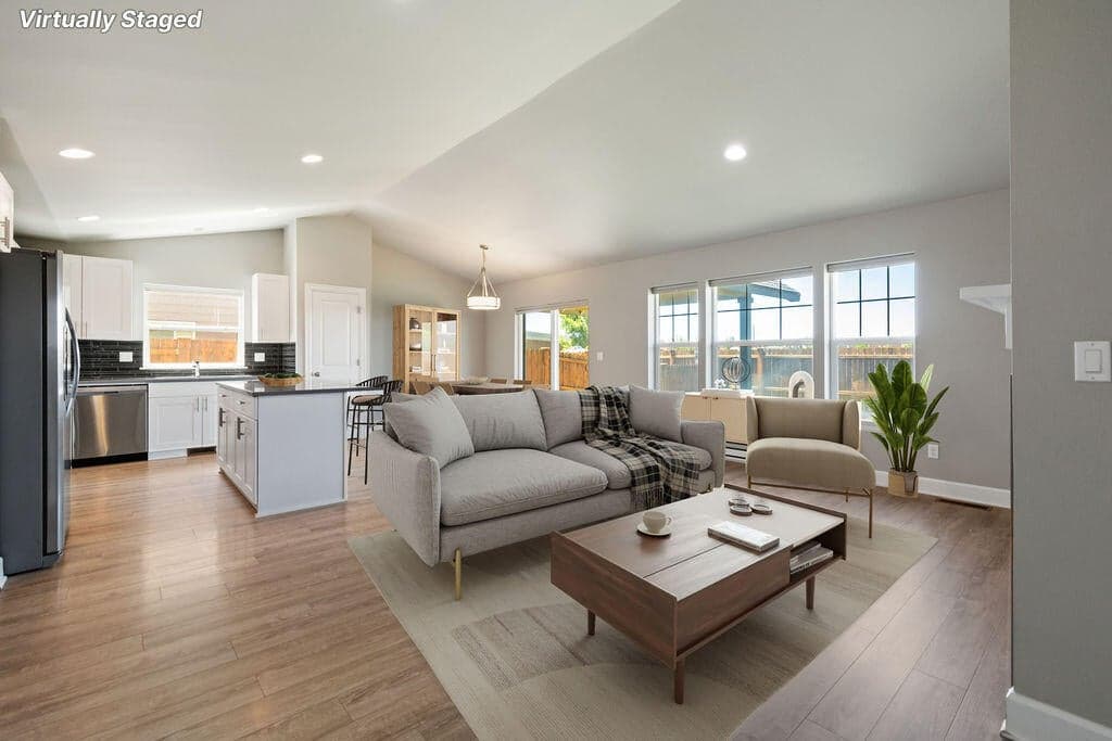 Photo of 1729 NE 3rd Court 23 of 41