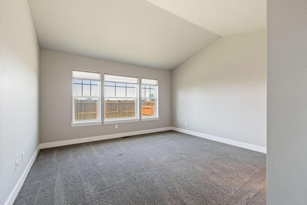 Photo of 1729 NE 3rd Court 24 of 41