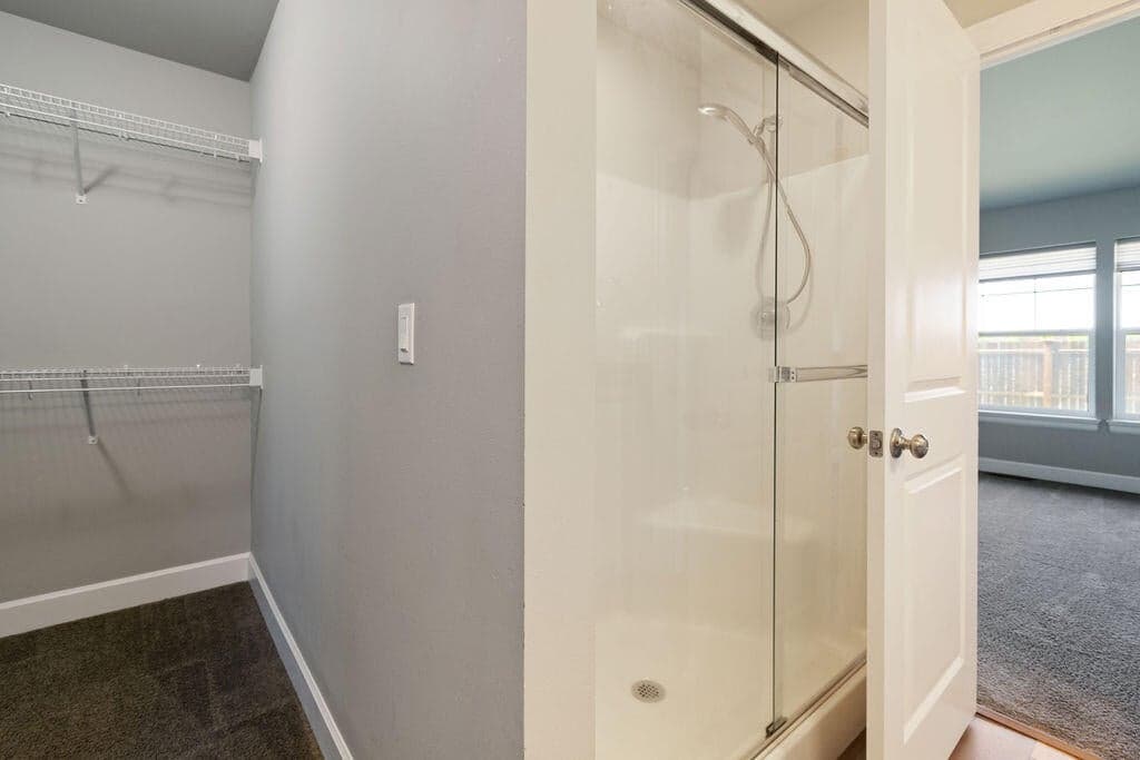 Photo of 1729 NE 3rd Court 30 of 41
