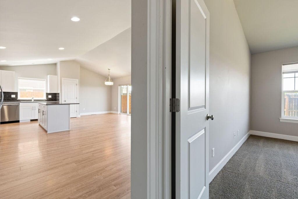 Photo of 1729 NE 3rd Court 27 of 41