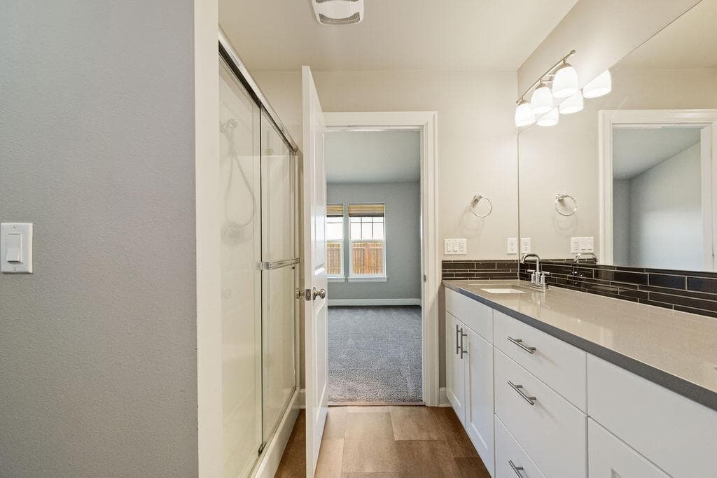 Photo of 1729 NE 3rd Court 32 of 41