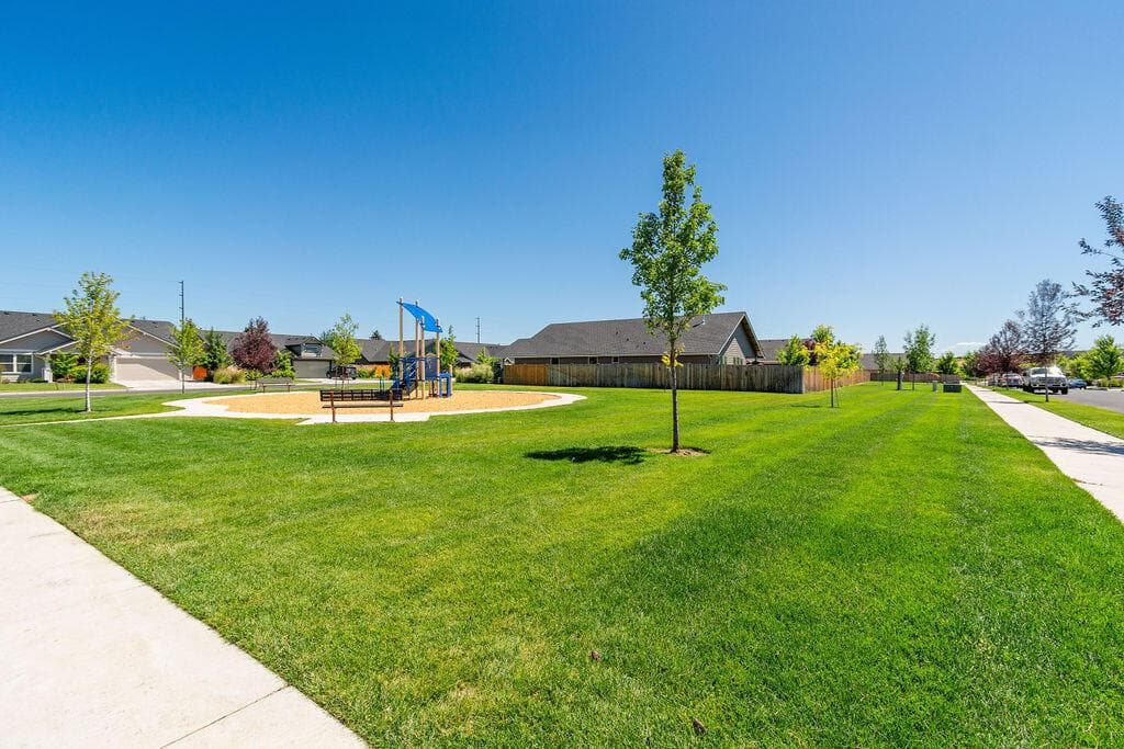 Photo of 1729 NE 3rd Court 41 of 41