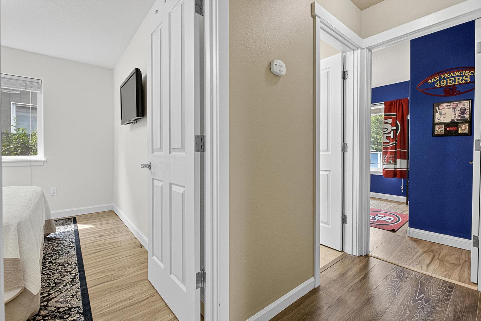 Photo of 2858 SW Deschutes Drive 24 of 39