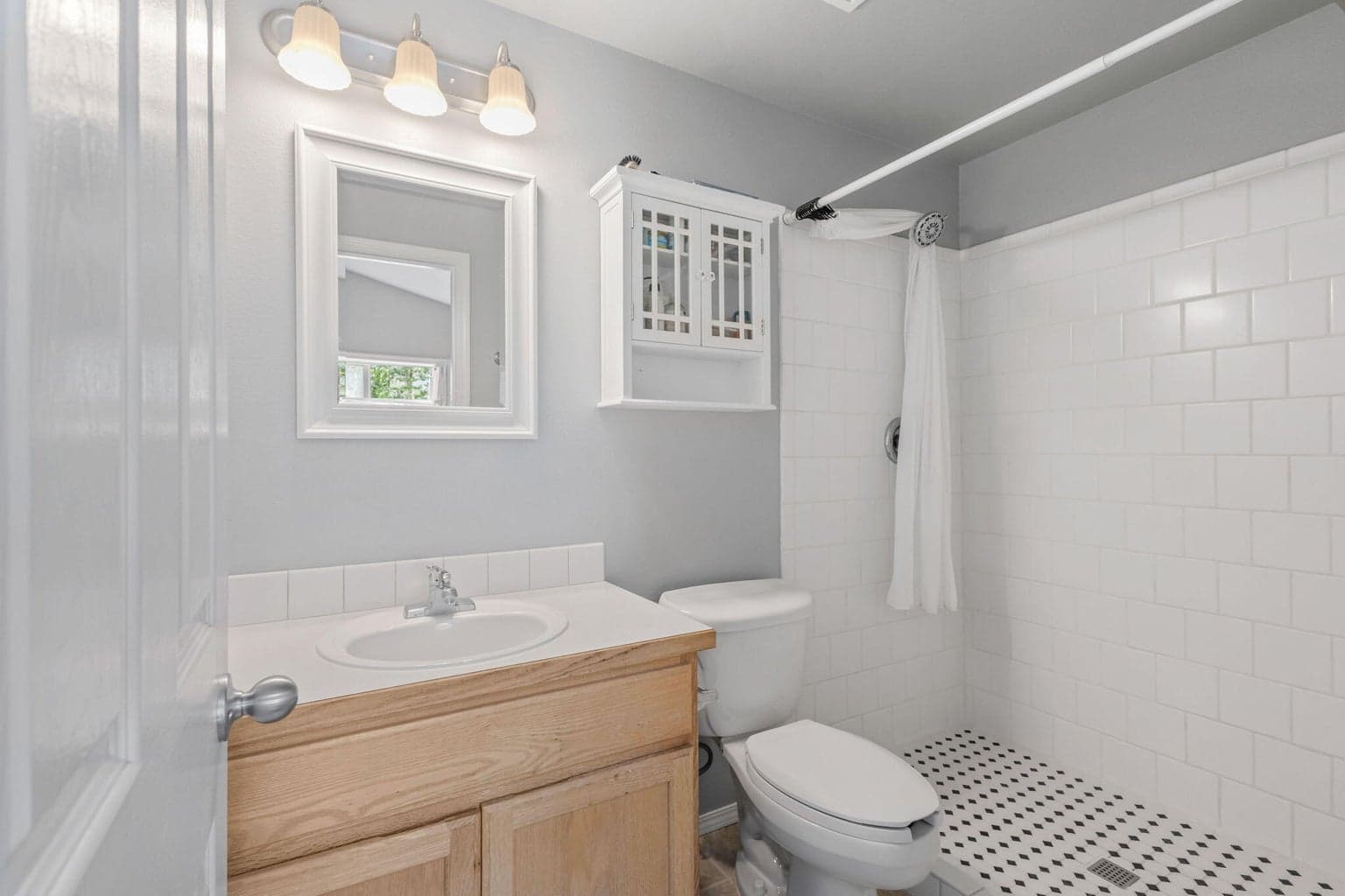Photo of 16685 William Foss Road 18 of 30