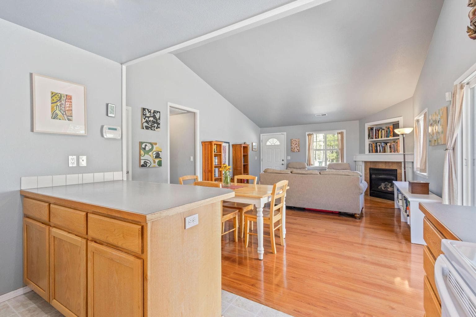 Photo of 16685 William Foss Road 12 of 30