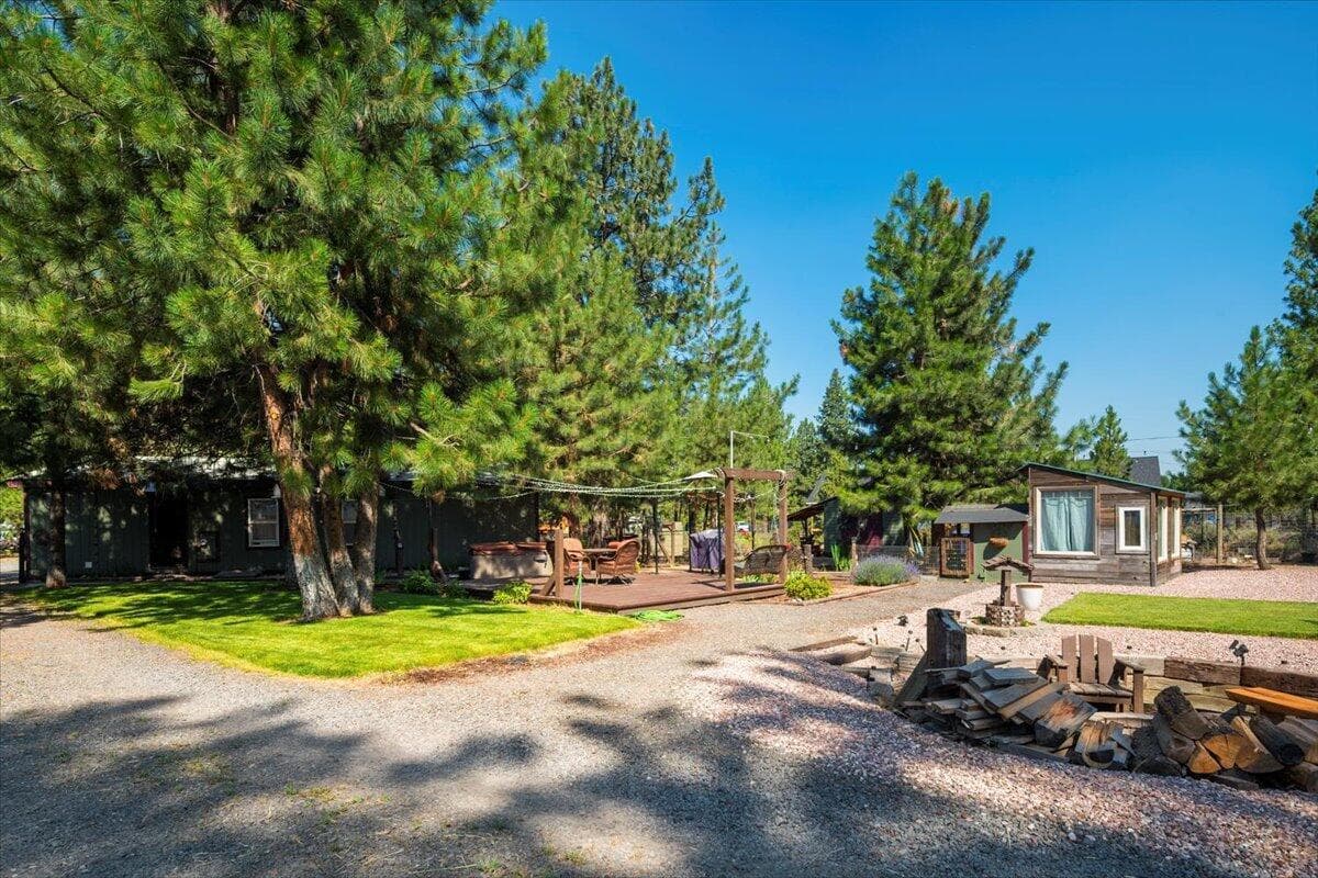 Photo of 60326 Hiawatha Lane 7 of 57