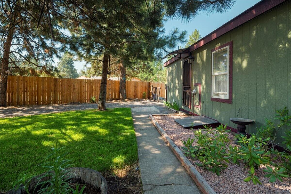 Photo of 60326 Hiawatha Lane 12 of 57