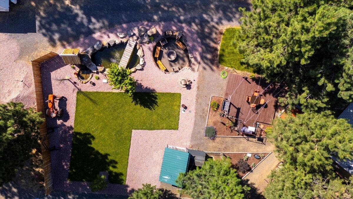 Photo of 60326 Hiawatha Lane 53 of 57