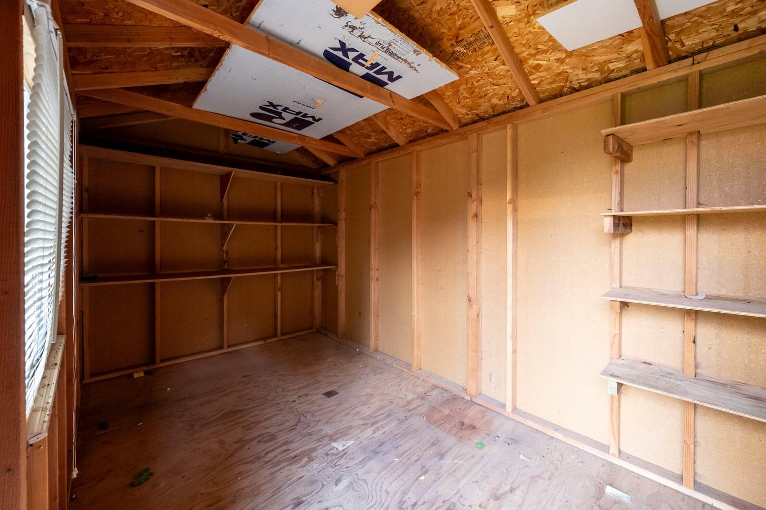 Photo of 857 NW Poplar Avenue 27 of 36