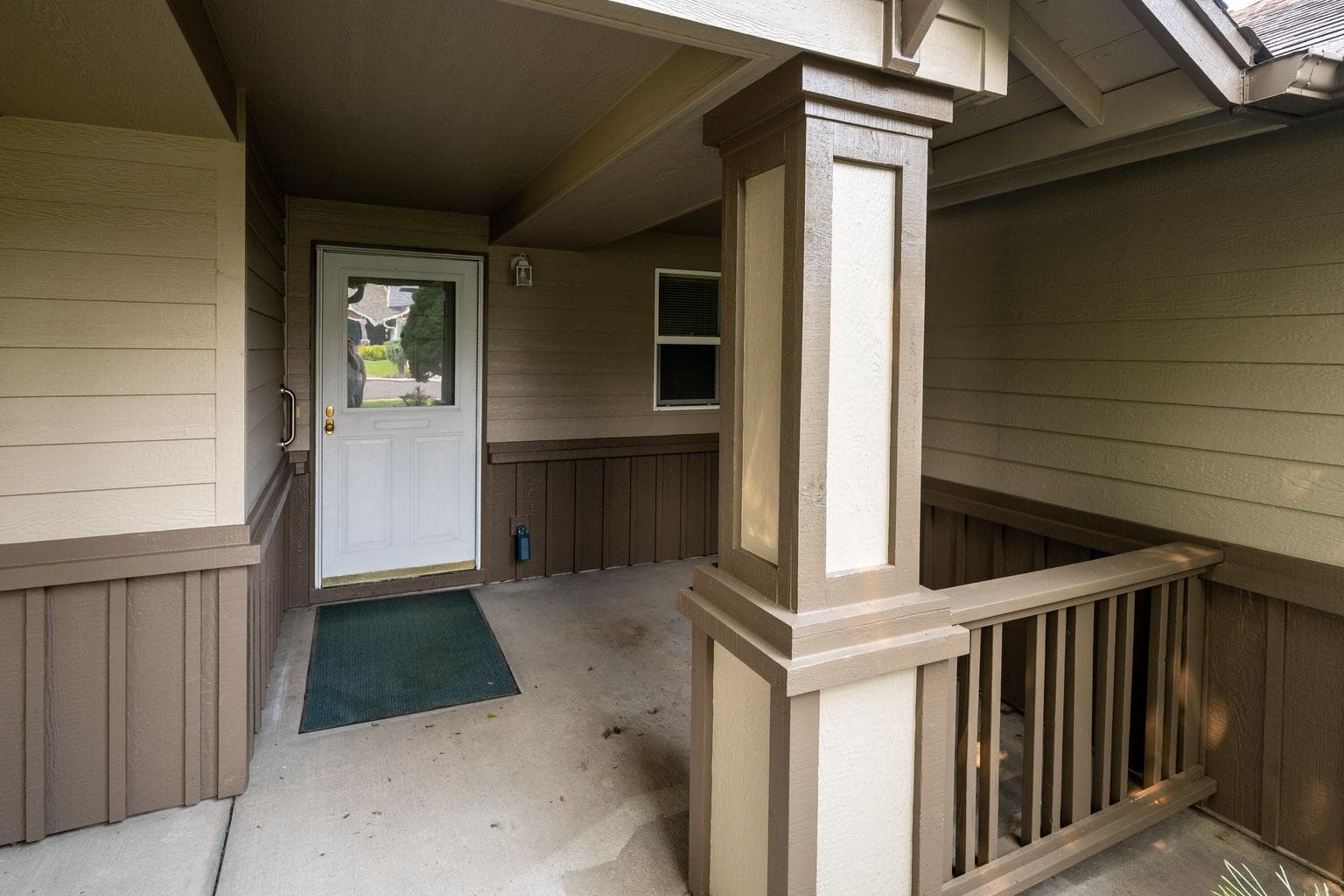 Photo of 857 Poplar 4 of 36