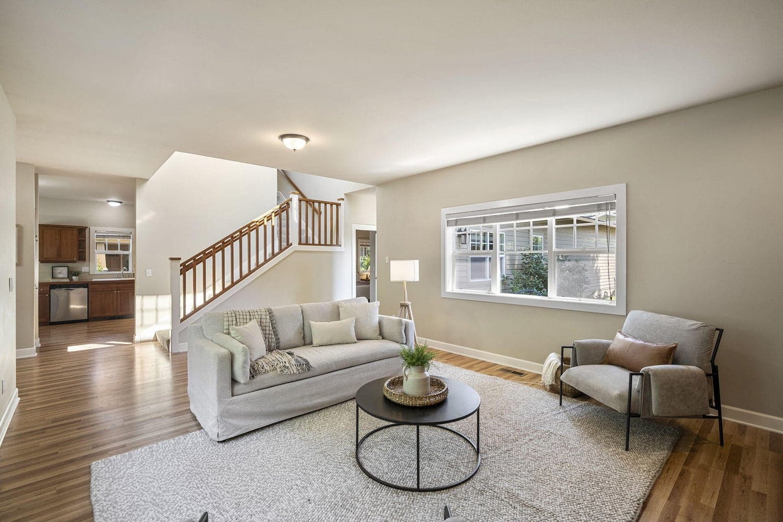Photo of 891 NE Wiest Way 6 of 33