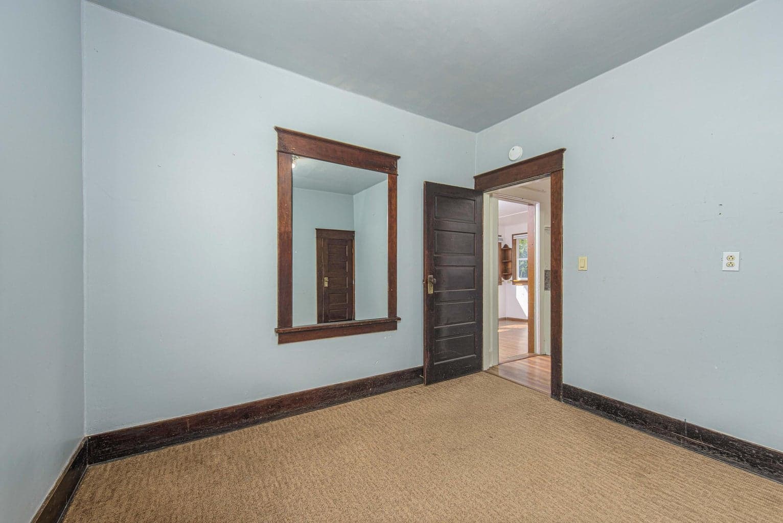 Photo of 85 NW Shasta Place 14 of 34