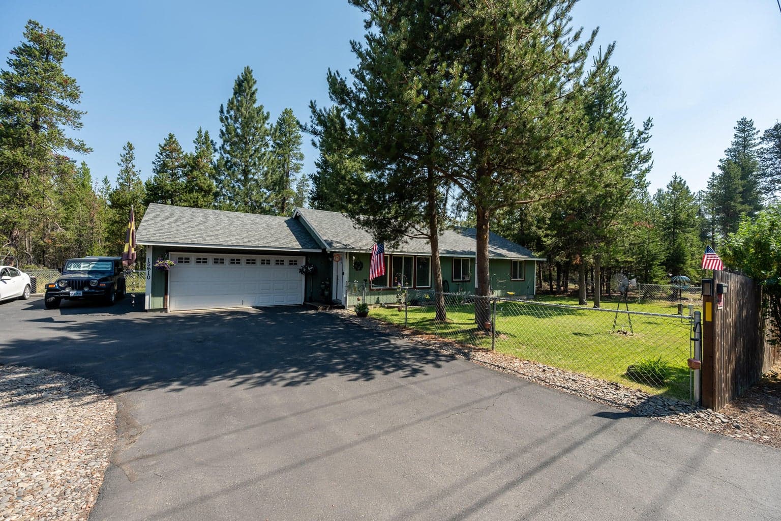 Photo of 15610 Burgess Road 1 of 32