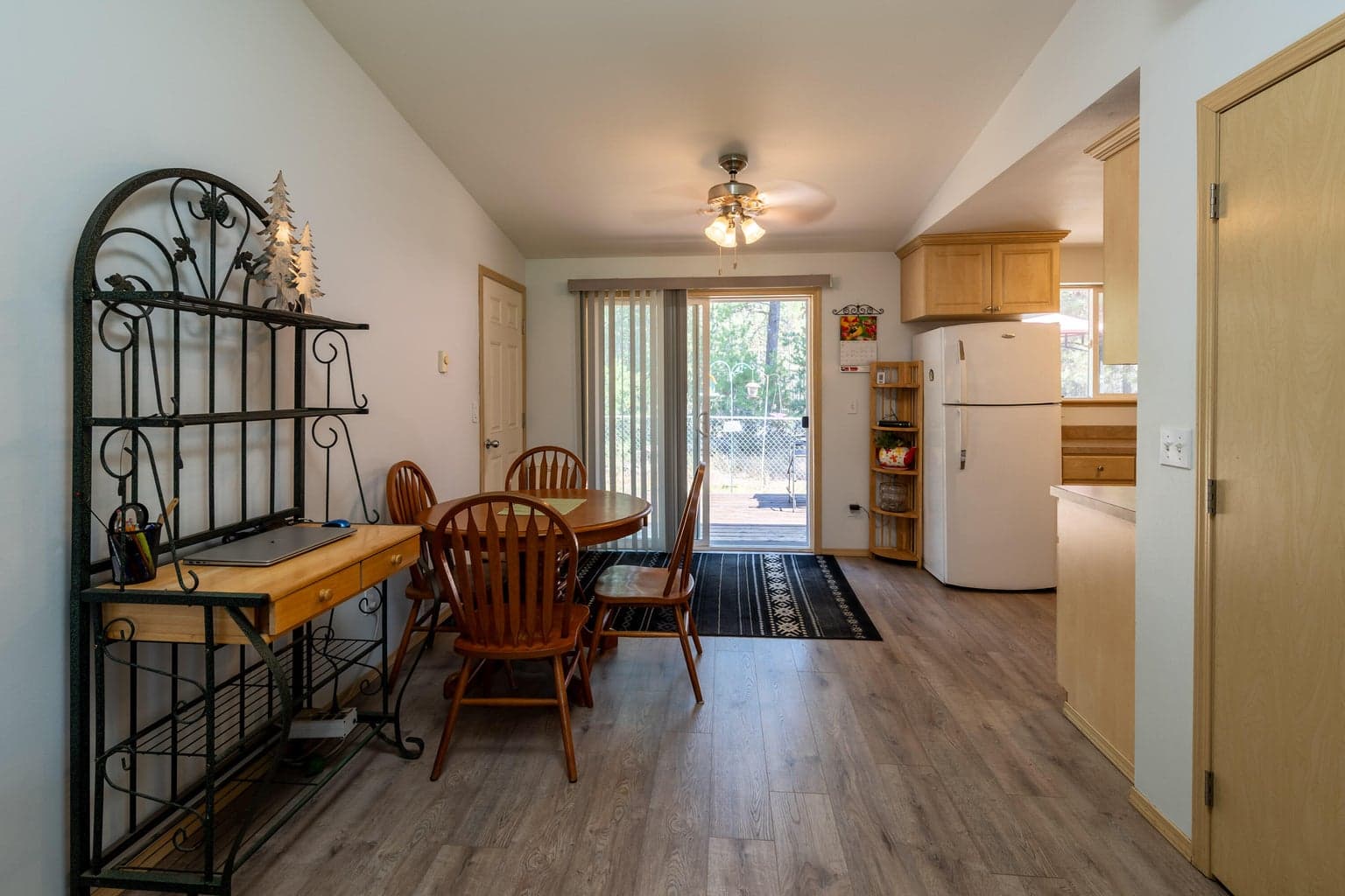 Photo of 15610 Burgess Road 6 of 32