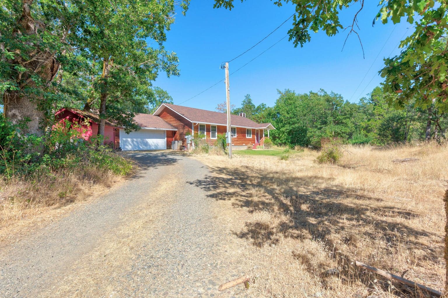 Photo of 5626 Lake Shore 2 of 37