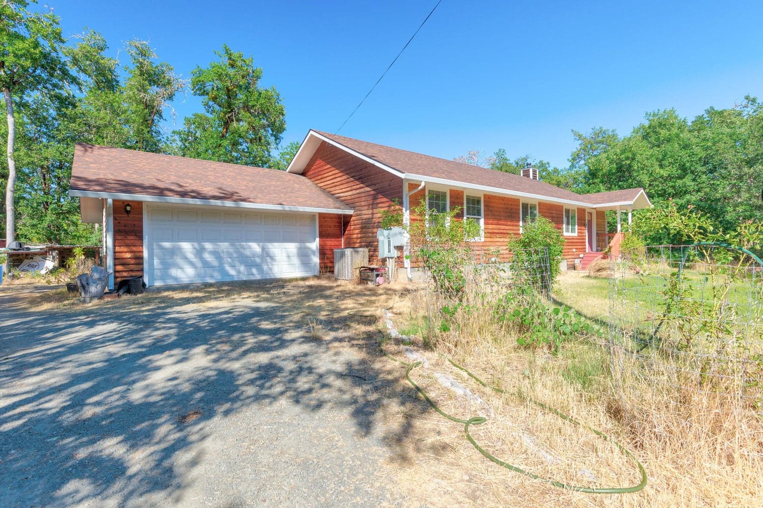 Photo of 5626 Lake Shore 3 of 37