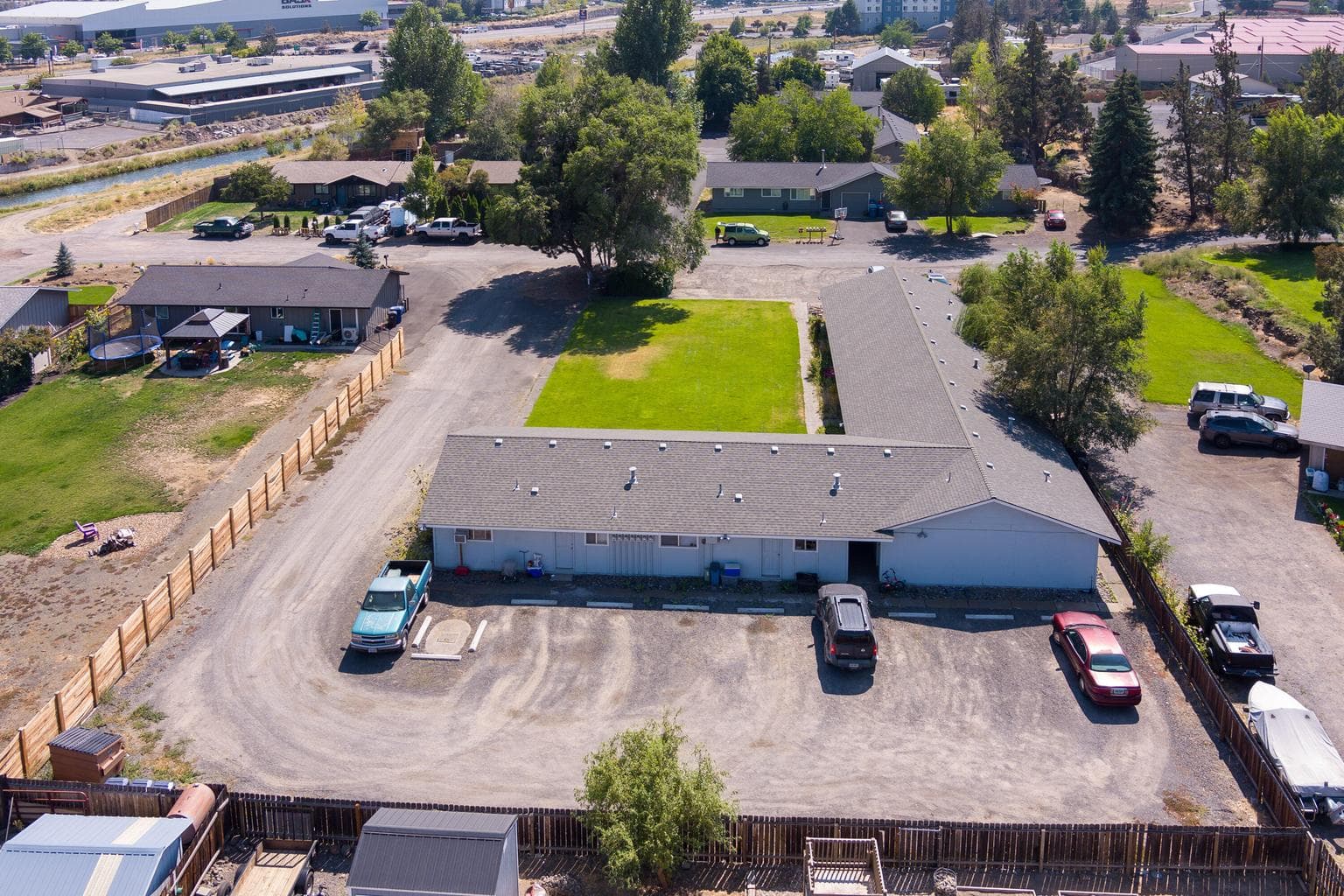 Photo of 2125 SW Xero Avenue 7 of 67