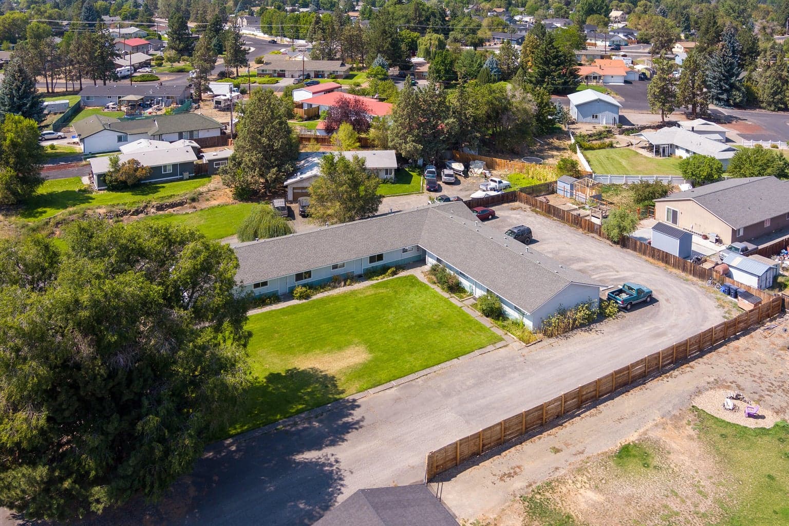 Photo of 2125 SW Xero Avenue 9 of 67