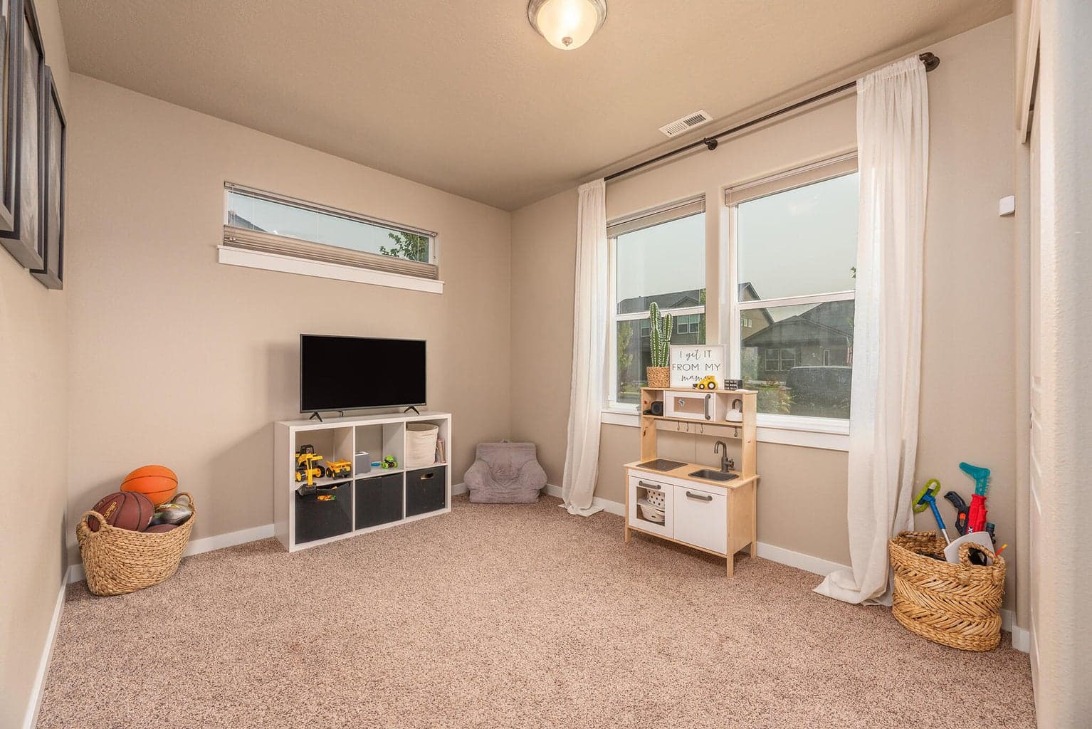 Photo of 2557 Glen Oak 3 of 39