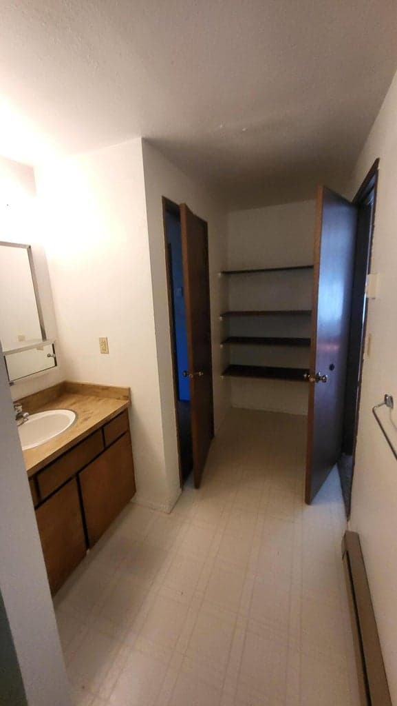 Photo of 2926 SW 23rd Street 10 of 17