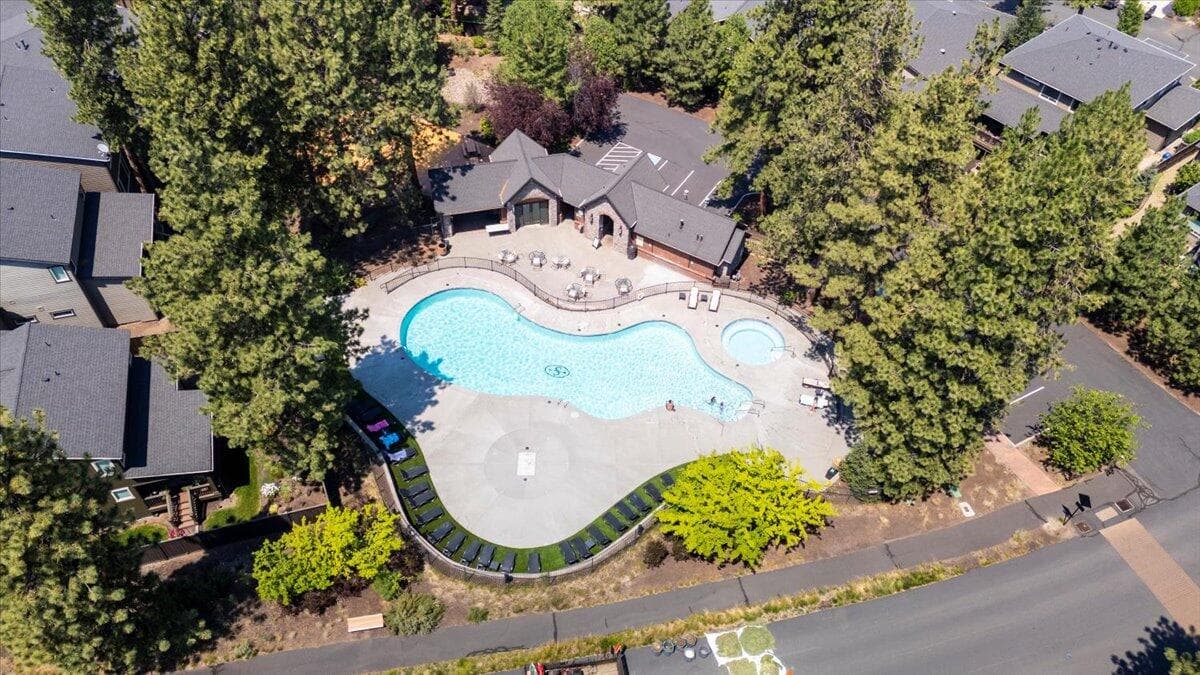 Photo of 60342 SE Hedgewood Lane 47 of 48
