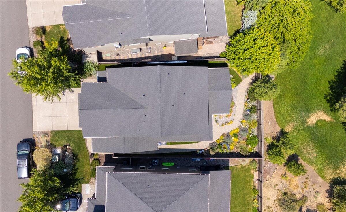 Photo of 60342 Hedgewood 4 of 48