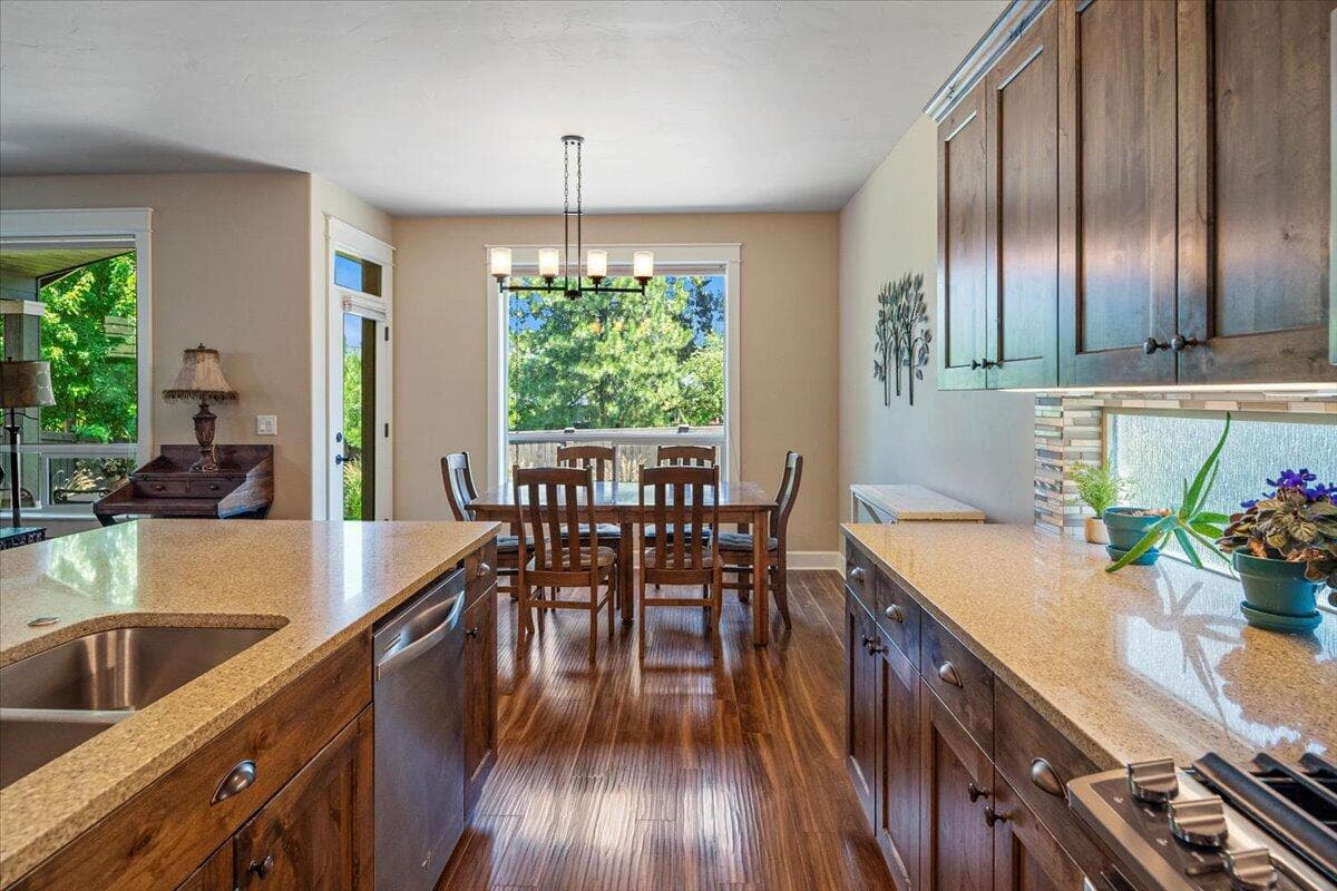 Photo of 60342 SE Hedgewood Lane 18 of 48