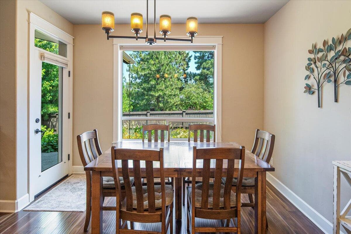 Photo of 60342 SE Hedgewood Lane 19 of 48