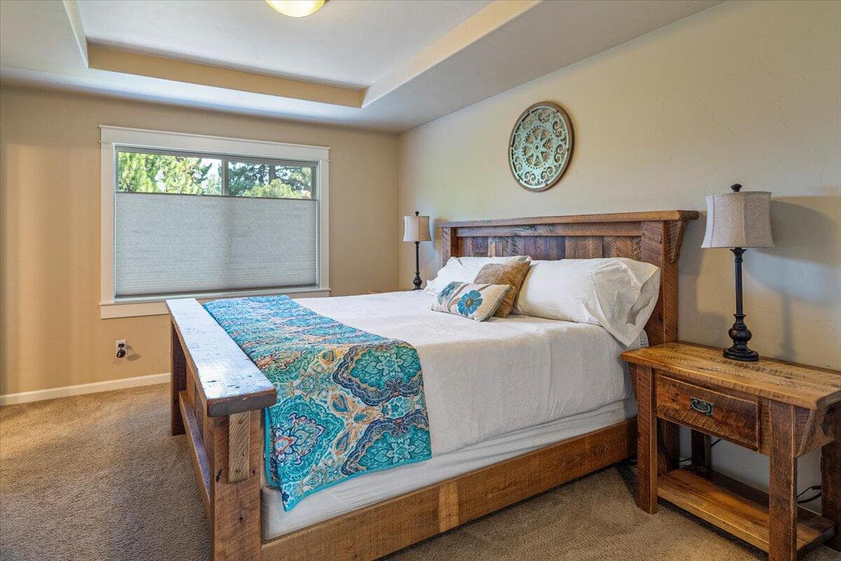 Photo of 60342 SE Hedgewood Lane 21 of 48