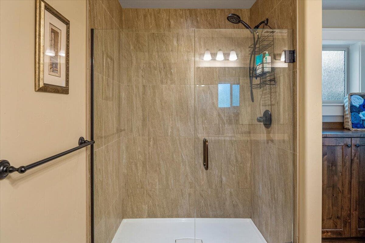 Photo of 60342 SE Hedgewood Lane 26 of 48
