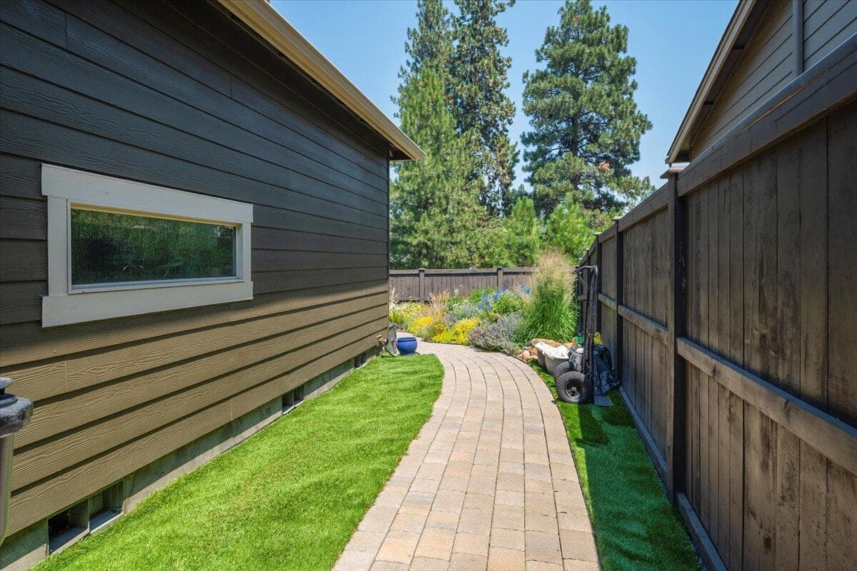 Photo of 60342 SE Hedgewood Lane 40 of 48