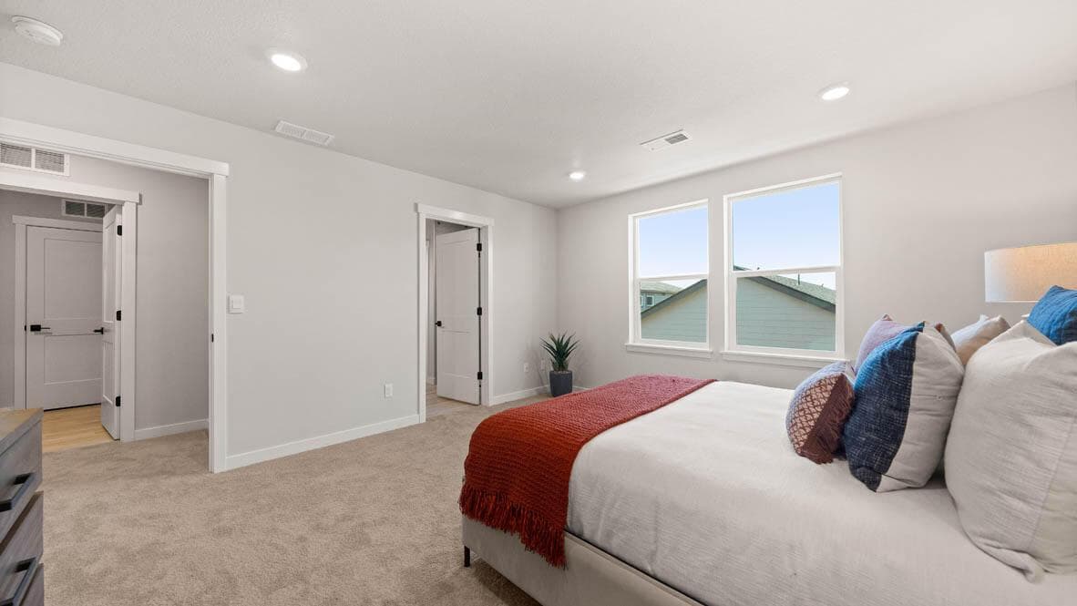 Photo of 21520 SE Etna Place 28 of 38