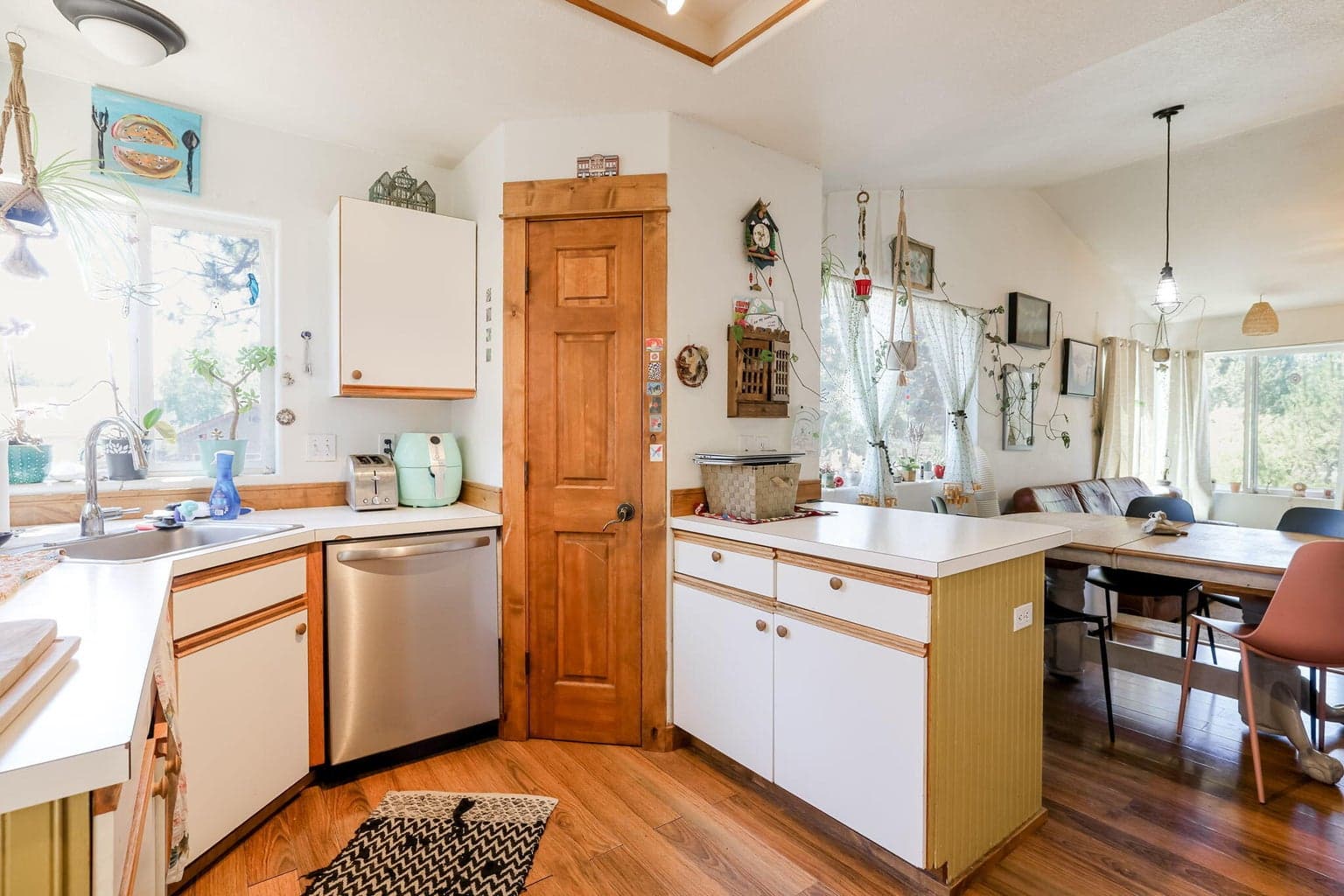 Photo of 196 SE Windance Court 12 of 35