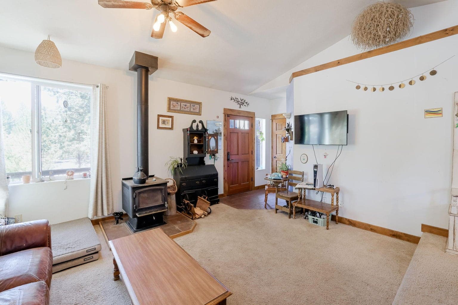 Photo of 196 SE Windance Court 6 of 35