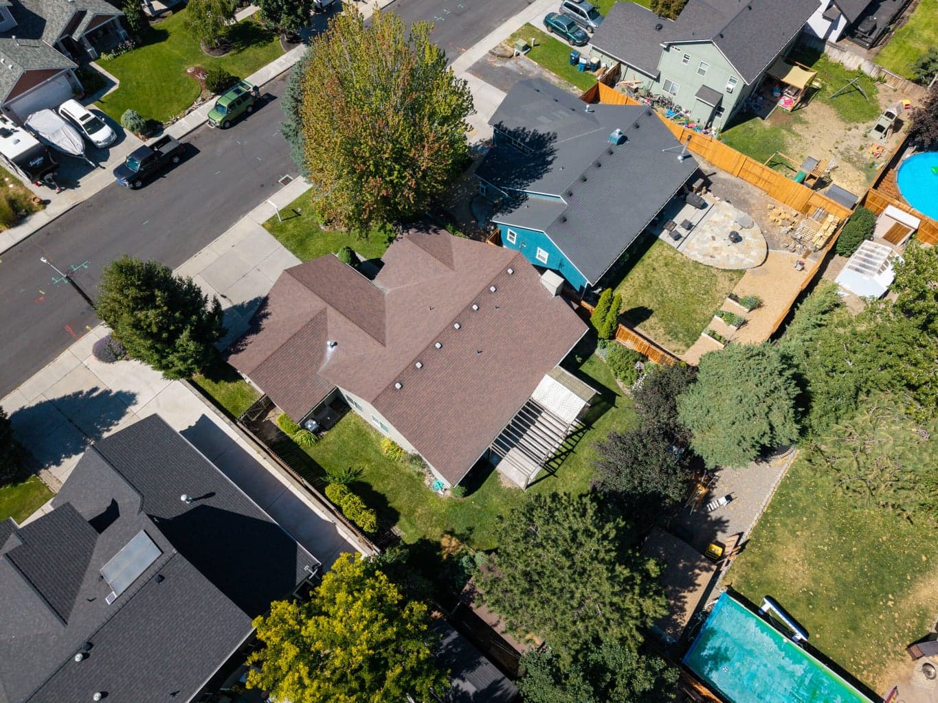 Photo of 857 NW Poplar Avenue 35 of 36