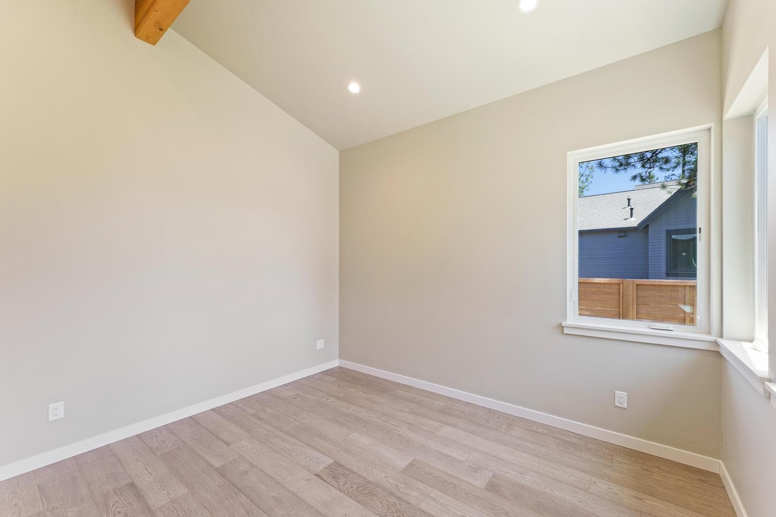 Photo of 3354 NW Leavitt Lane 25 of 35