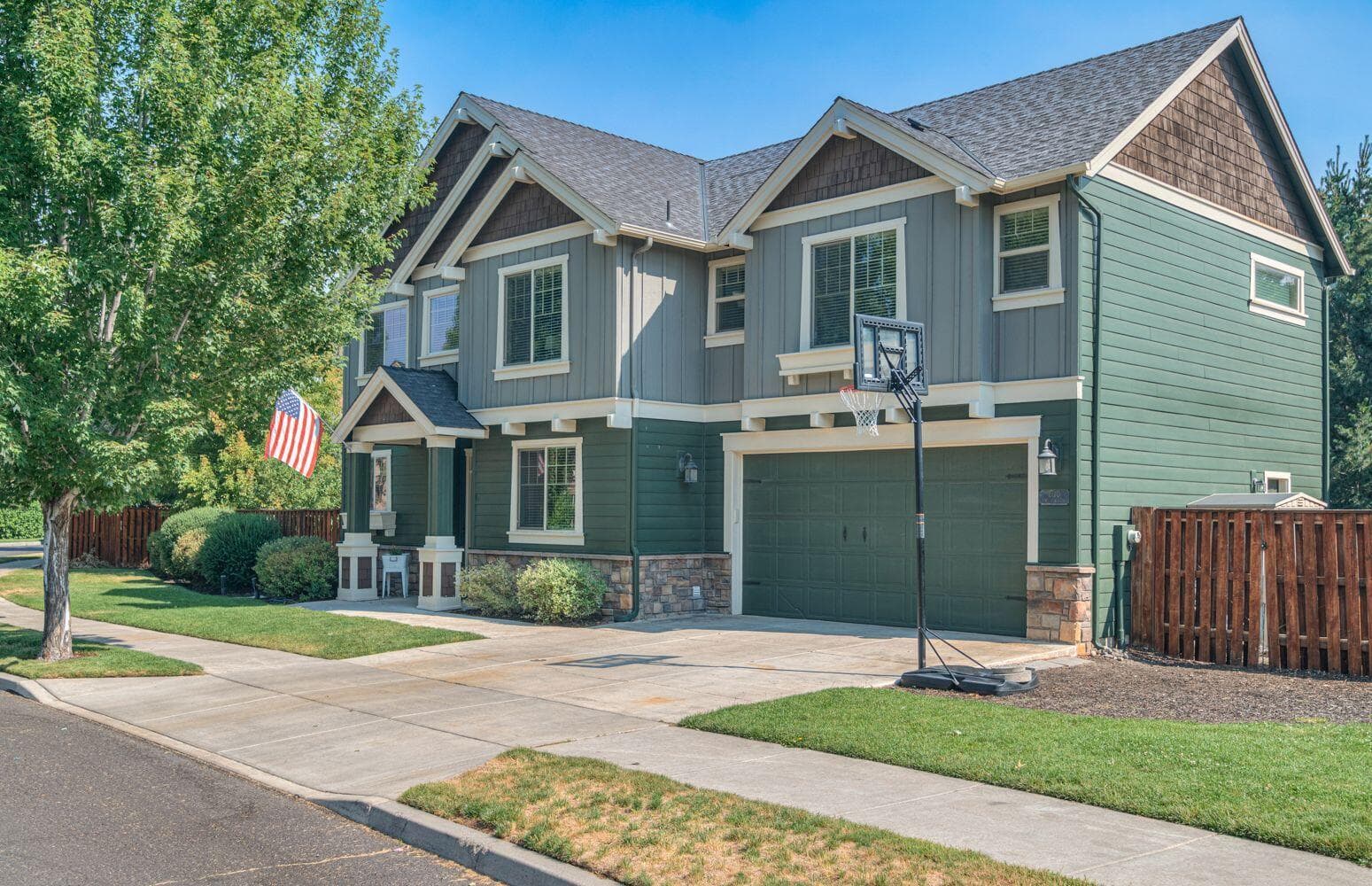 Photo of 630 28th 1 of 35
