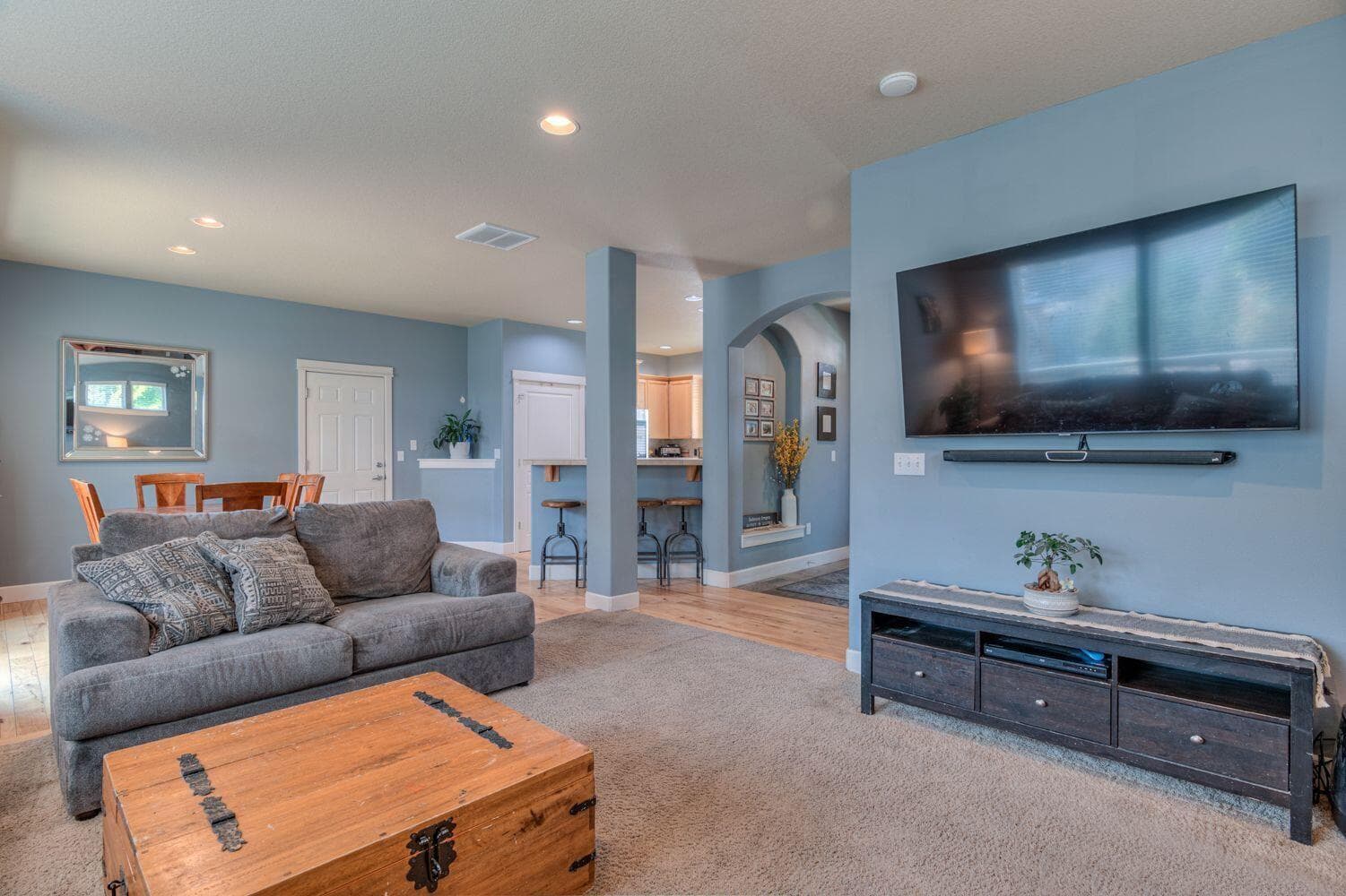 Photo of 630 NW 28th Street 12 of 35