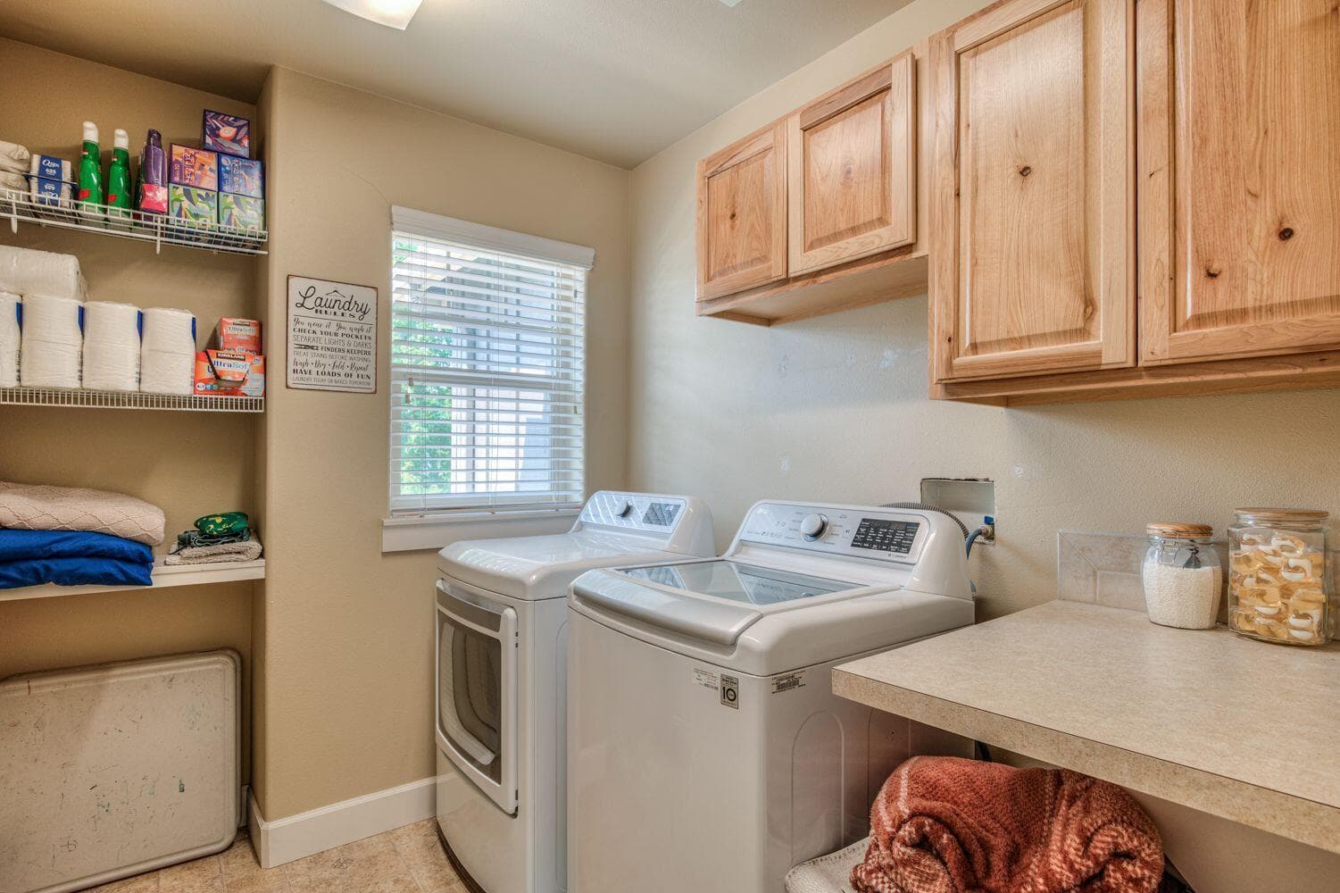 Photo of 630 NW 28th Street 18 of 35