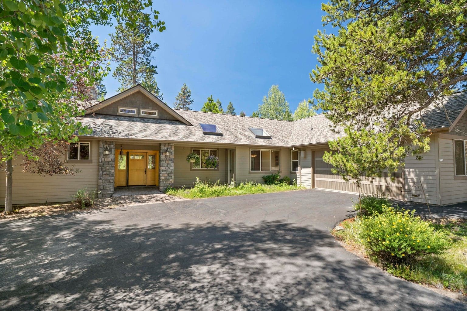 Photo of 57941 Cypress Lane 2 of 39