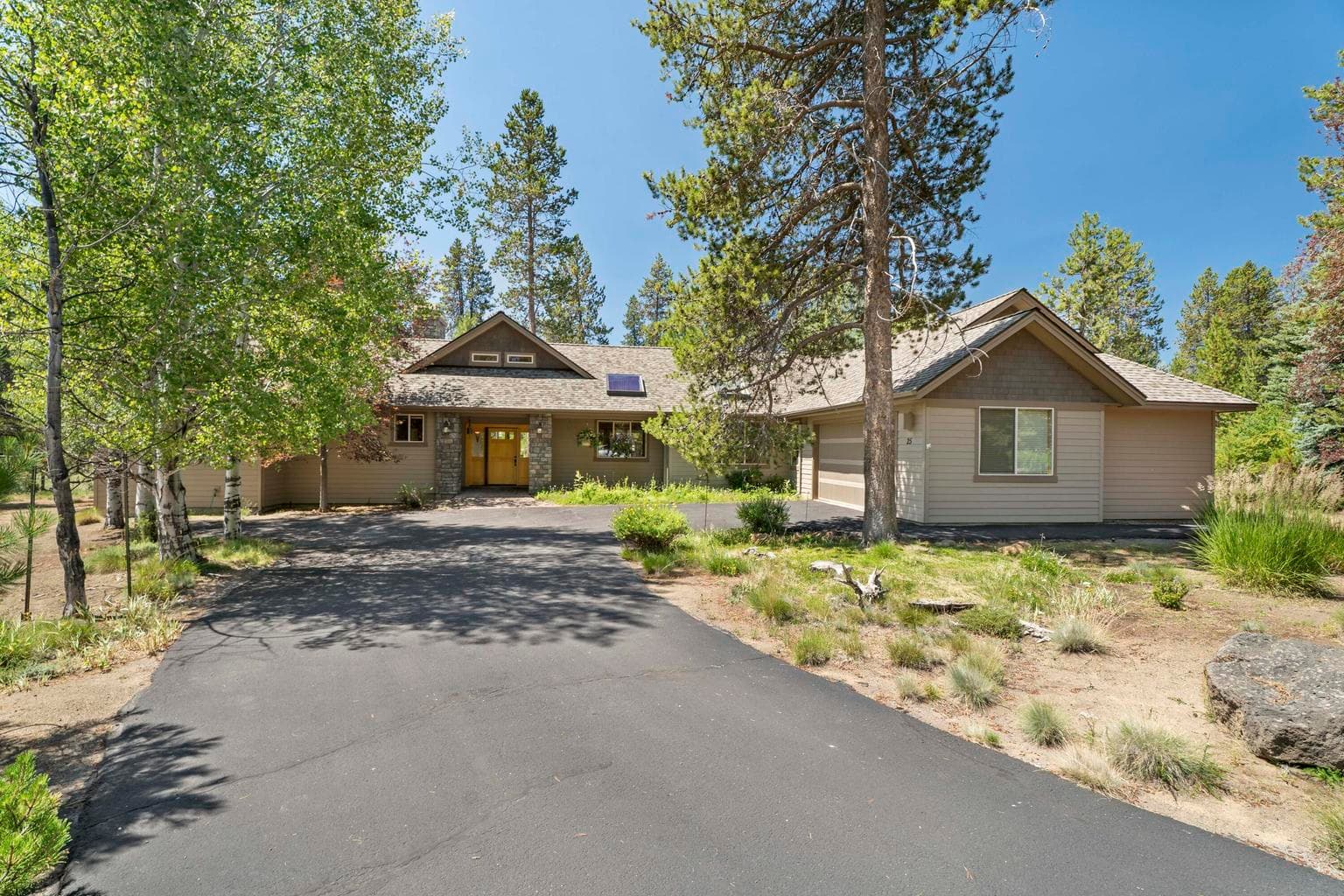 Photo of 57941 Cypress Lane 1 of 39
