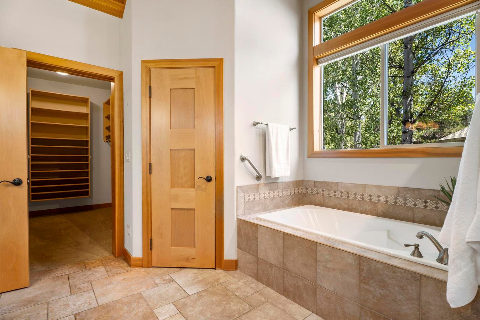 Photo of 57941 Cypress Lane 35 of 39