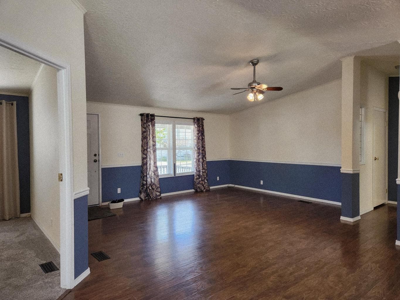 Such a nice home, with a lot of nice little touches!