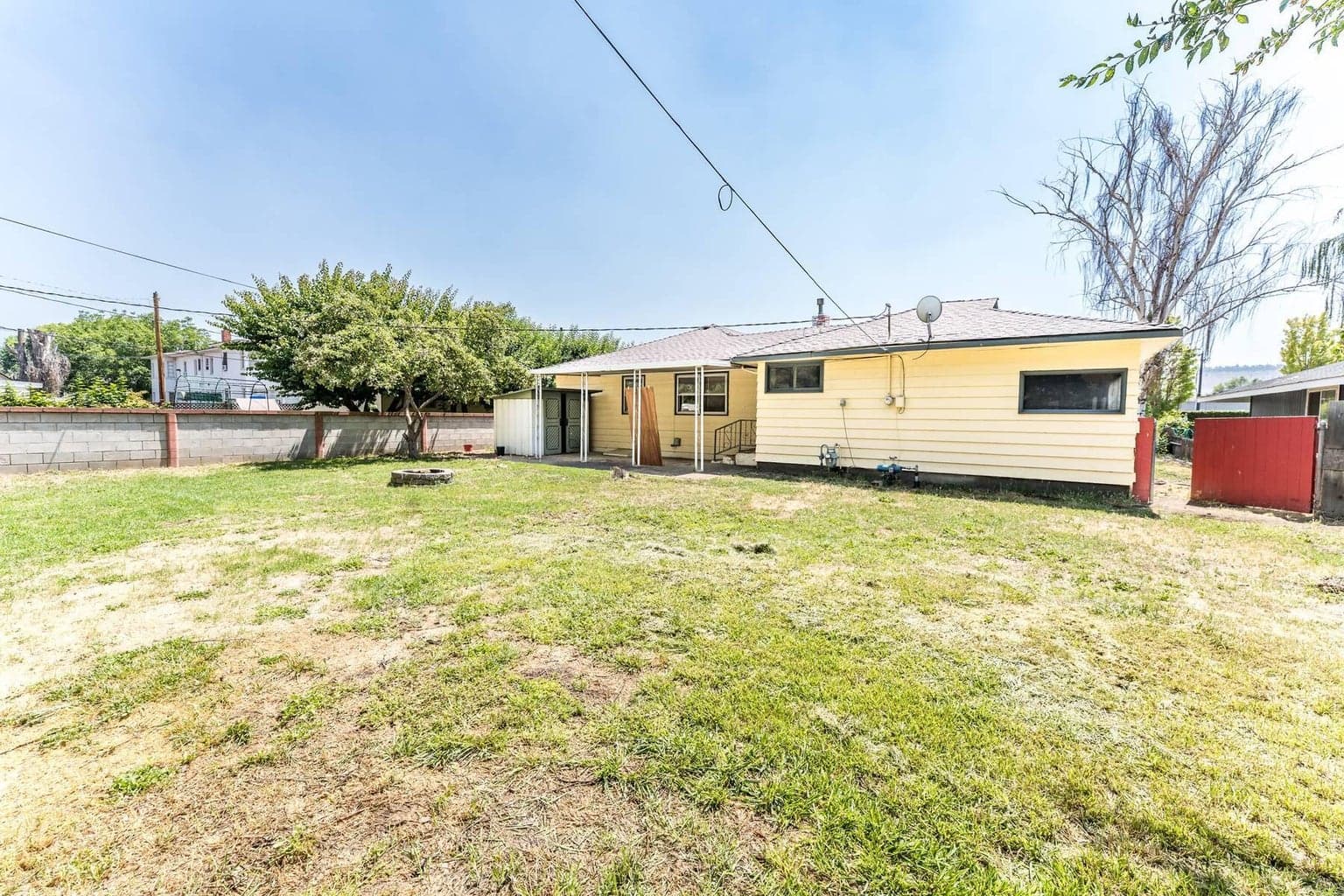 Photo of 555 NW 4th Street 15 of 20