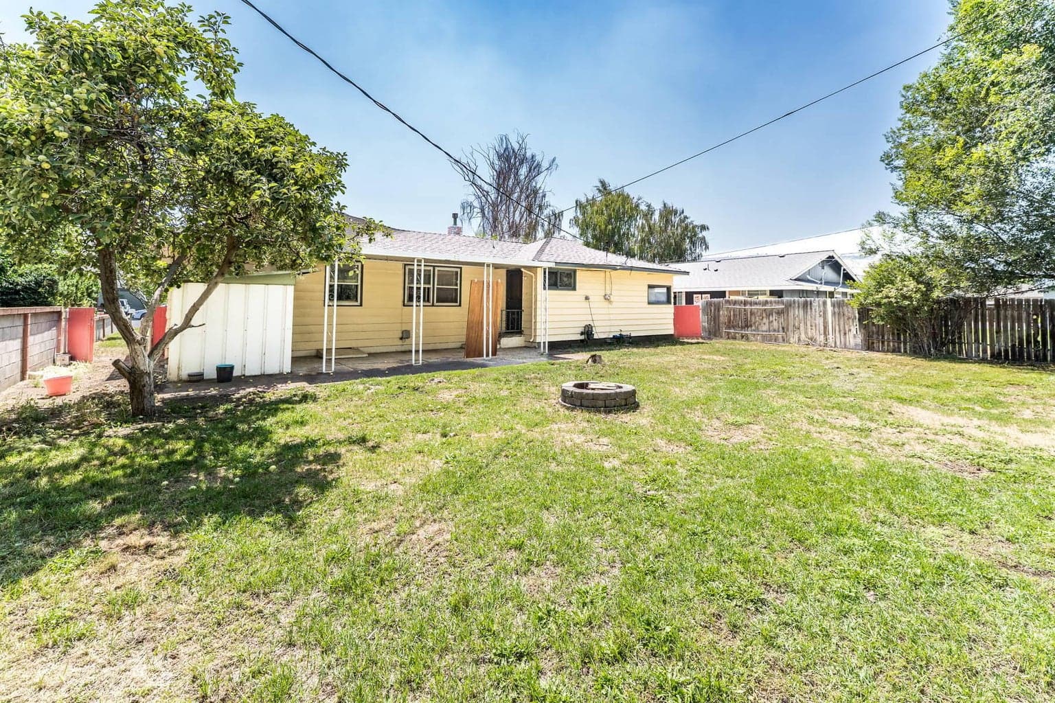 Photo of 555 NW 4th Street 17 of 20