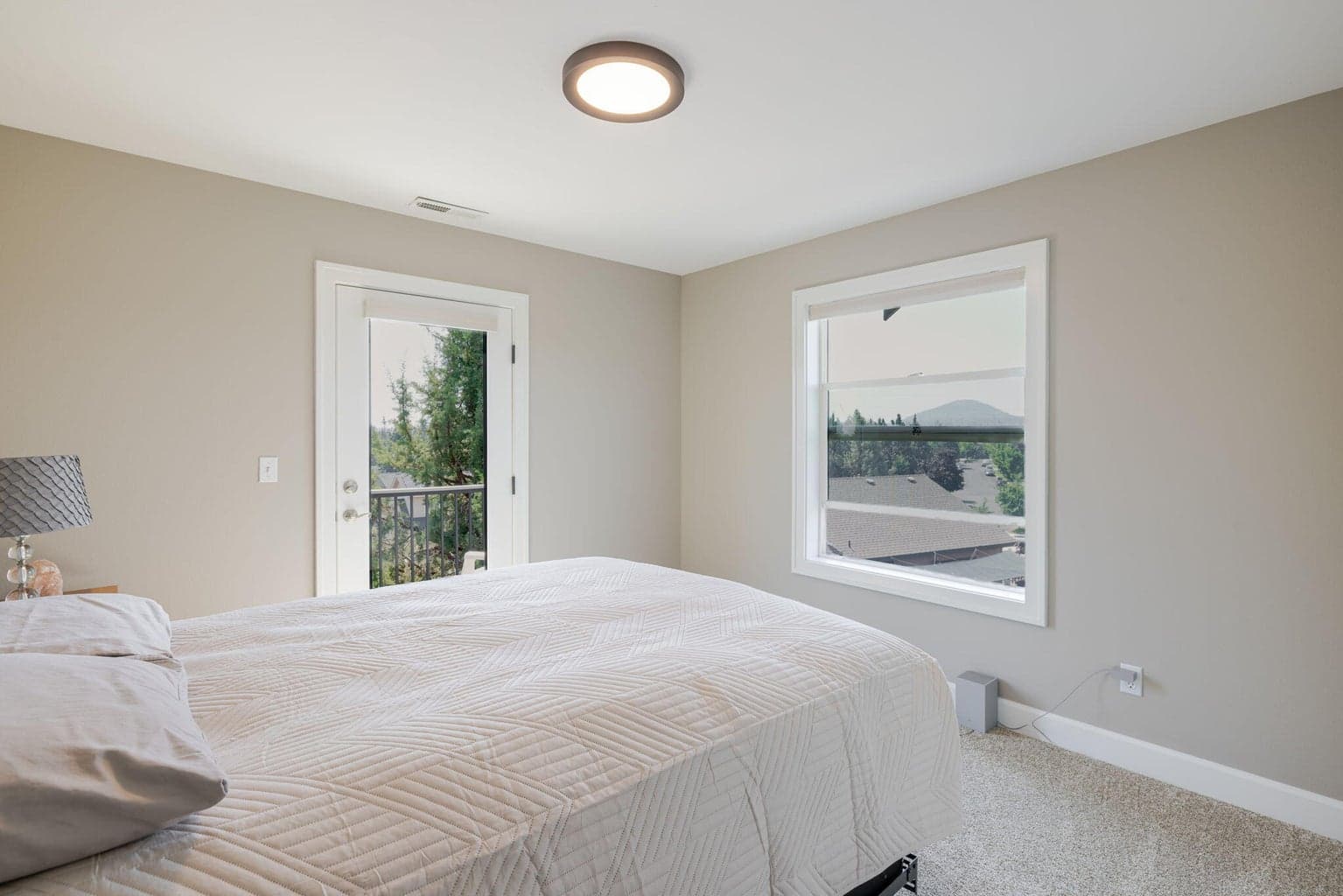 Photo of 63225 NE Eastview Drive 24 of 37