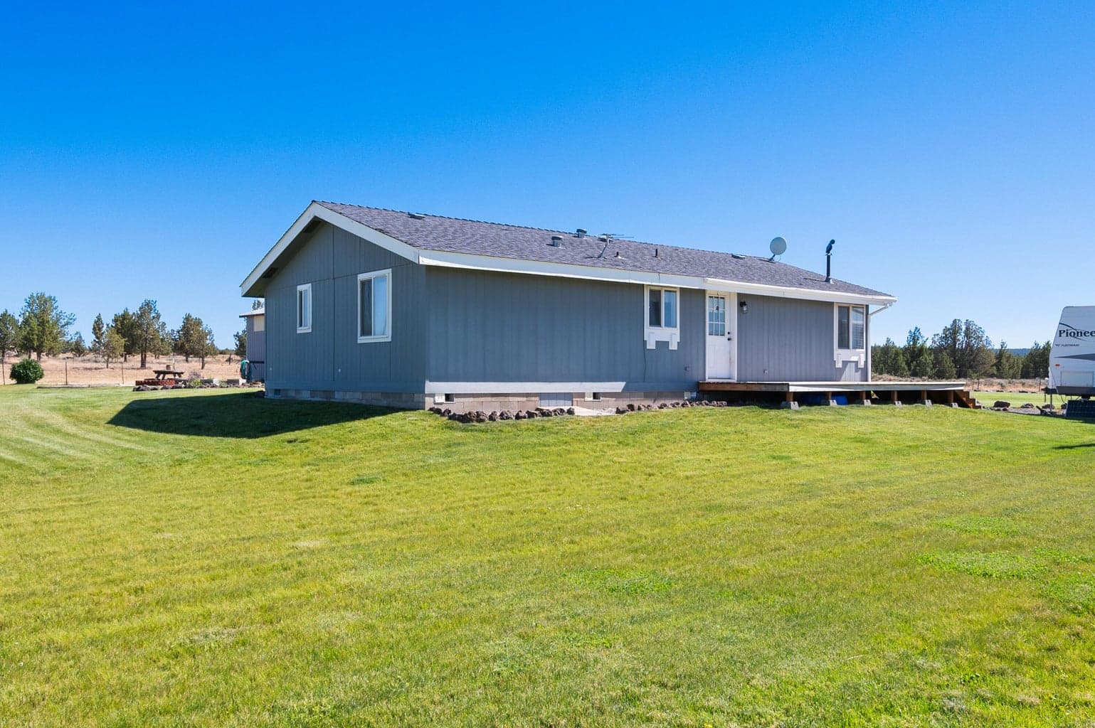 Photo of 6485 SE Riordan Road 43 of 61