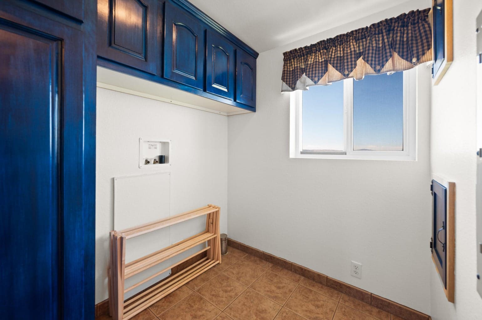 Photo of 6485 SE Riordan Road 19 of 61